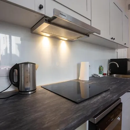 Riverside Apartment *